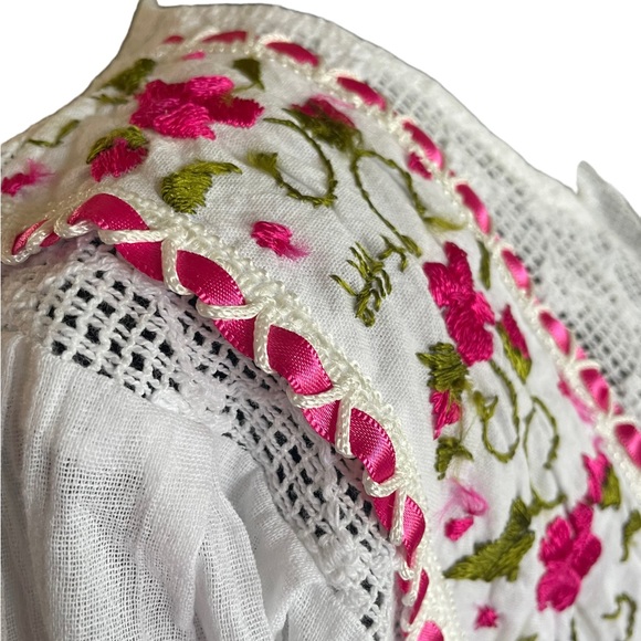 Bohemian shortsleeve white embroidered pheasant pullover festival top size large - Picture 5 of 13